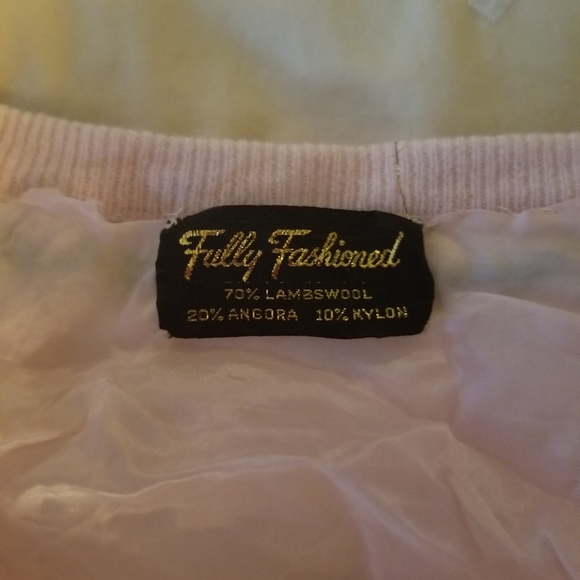 Hand crafted wool knit - Picture 11 of 14